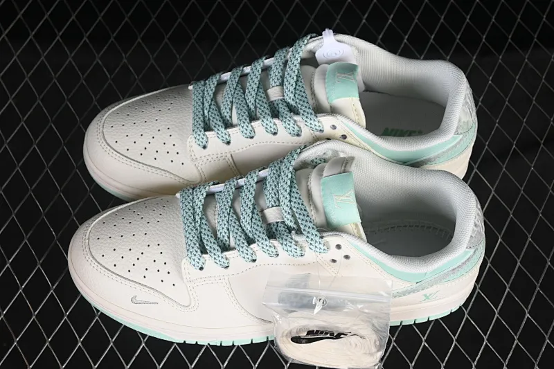 All categories Nk SB Dunk Series Nk SB Dunk Low High-end customized low-top sneakers Nike SB Dunk Low LV joint mint green Anniversary high-end customized low-top casual sneakers XS6089-628